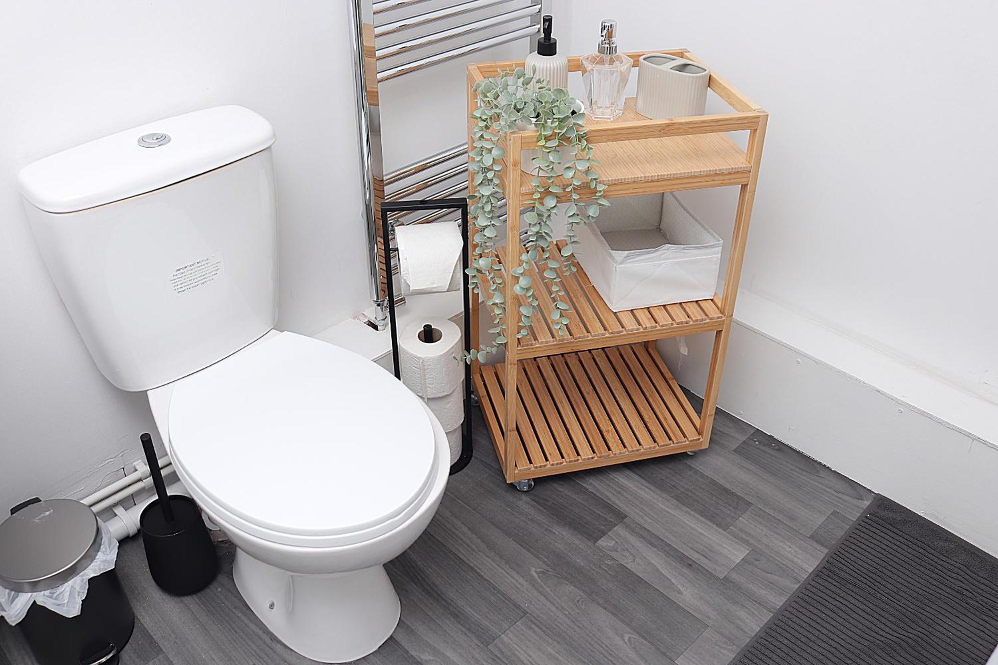 Holiday home Large 3 Bed House Families And Contractors Wolverhampton
